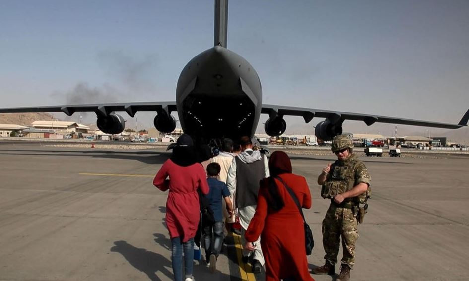 तालिबानको कब्जापछि पहिलो विदेशी व्यावसायिक उडान काबुलमा
