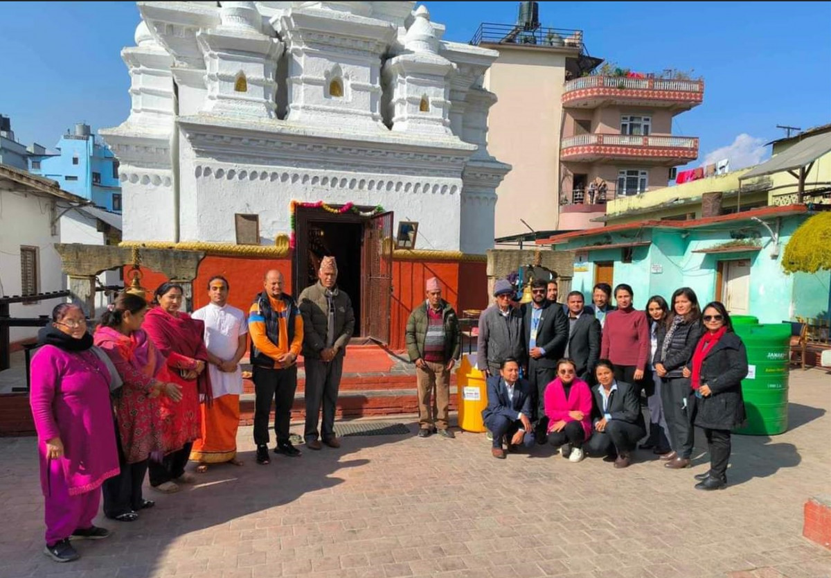 कामना सेवा विकास बैङ्कद्वारा भक्तपुरस्थित दिव्येश्वरी मन्दिरलाई खानेपानी ट्याङ्की र डस्टबिन हस्तान्तरण